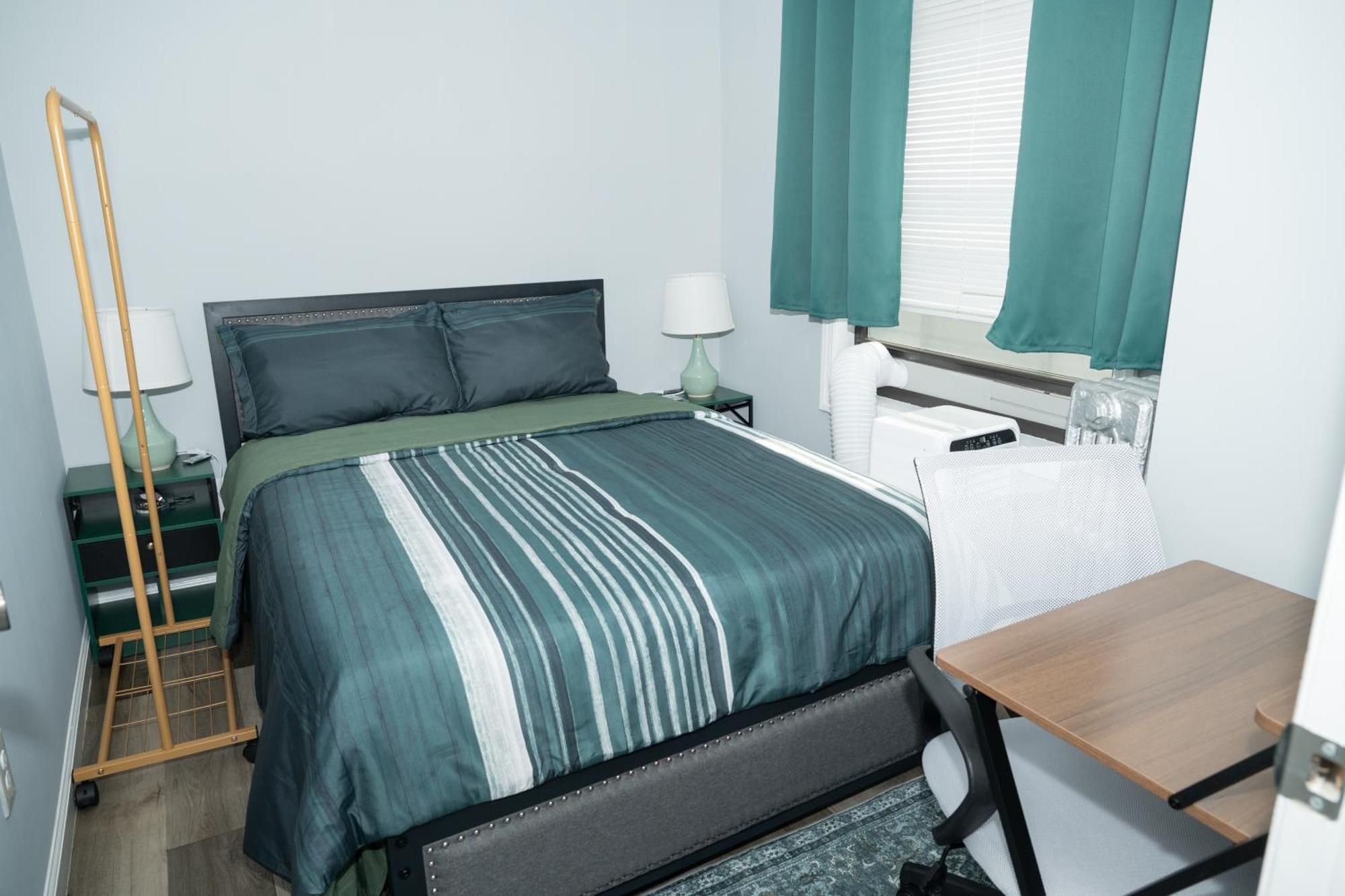 Homestay Emerald2 At Brighton 2min Walk To Ocean & Subway Chic *